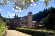 Spessart: Schloss Mespelbrunn - Foto: Stefan Frerichs / RheinWanderer.de