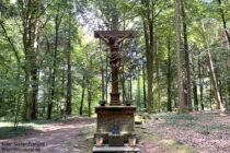 Spessart: Posthalterkreuz bei Oberseenbach - Foto: Stefan Frerichs / RheinWanderer.de