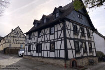 Mittelrhein: Fachwerkhäuser in Bornich - Foto: Stefan Frerichs / RheinWanderer.de