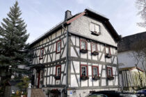 Mittelrhein: Fachwerkhaus in Bornich - Foto: Stefan Frerichs / RheinWanderer.de