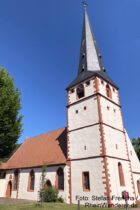 Main: Pfarrkirche in Bürgstadt am Main - Foto: Stefan Frerichs / RheinWanderer.de
