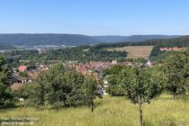 Main: Blick auf Bürgstadt am Main - Foto: Stefan Frerichs / RheinWanderer.de