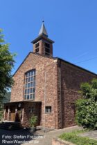 Main: Neue Sankt-Laurentius-Kirche von Freudenberg am Main - Foto: Stefan Frerichs / RheinWanderer.de