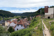 Sächsische Schweiz: Burg Wehlen oberhalb von Stadt Wehlen - Foto: Stefan Frerichs / RheinWanderer.de